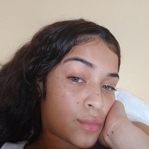 Meet your Posher, Noelani